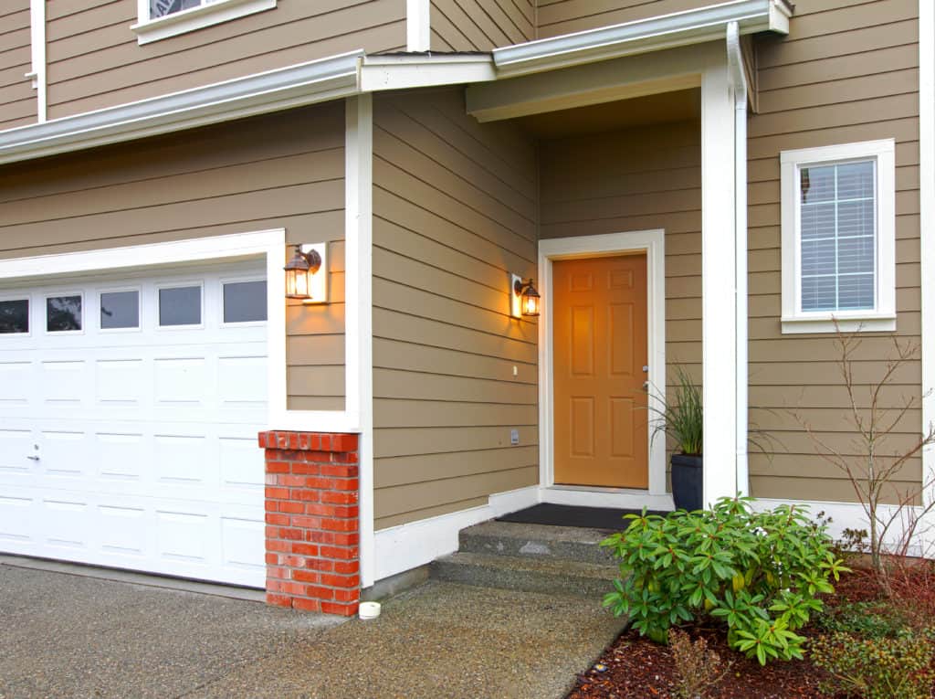 siding home entrance